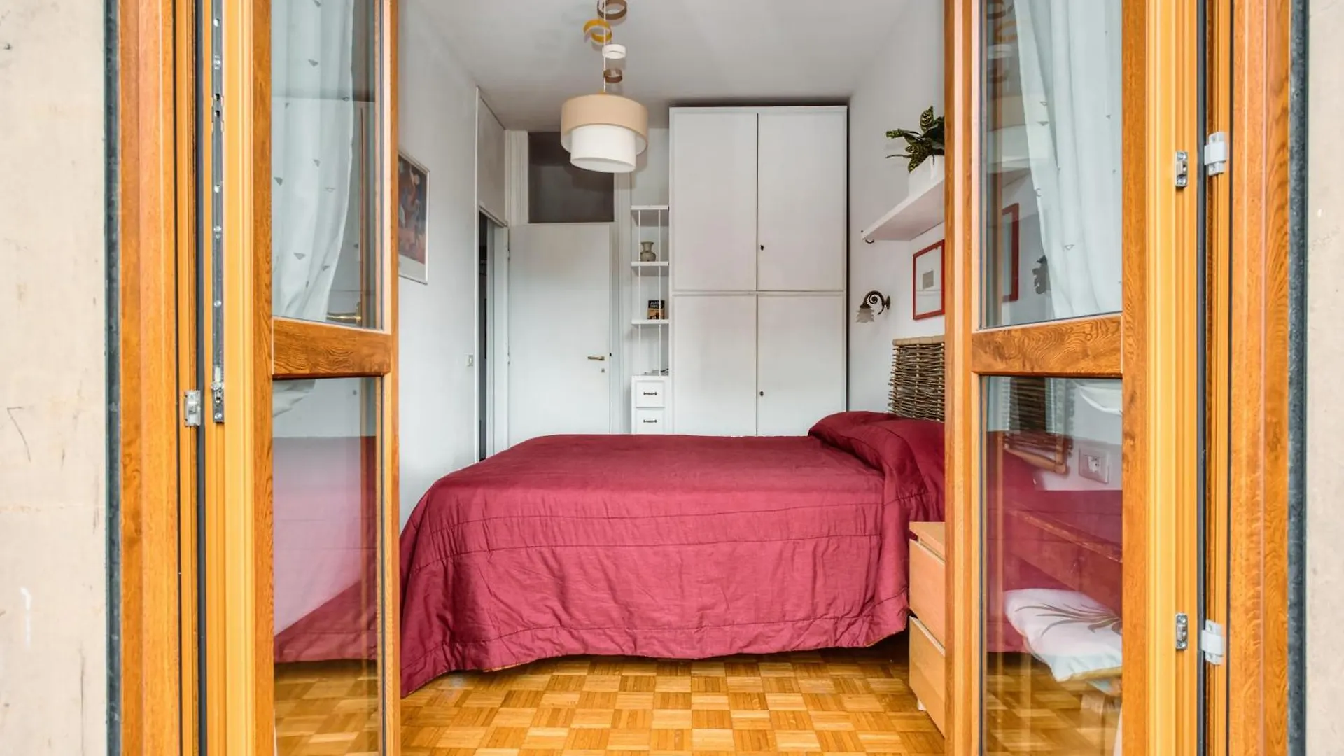Apartment Domusmi Piccinni 21 Milan